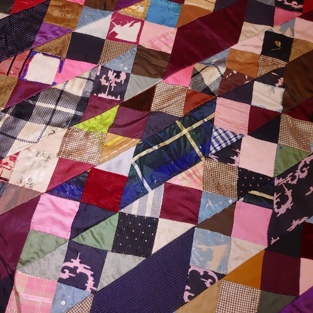 Antique Victorian 1800s Crazy Quilt Handmade Top Silk Patchwork Diamond Mosaic - Picture 9 of 16